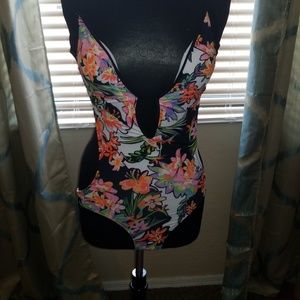 Nwt Bathing suit